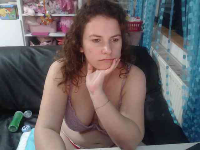 DomSubFemme webcam