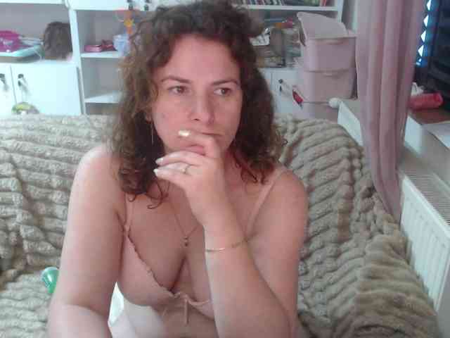 DomSubFemme webcam