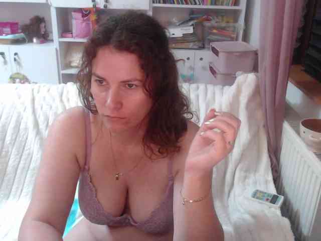 DomSubFemme webcam