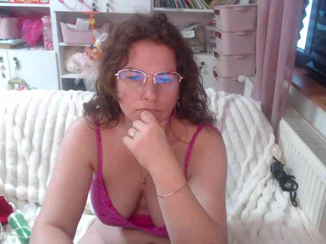 DomSubFemme webcam