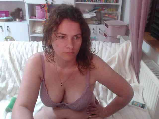 DomSubFemme webcam
