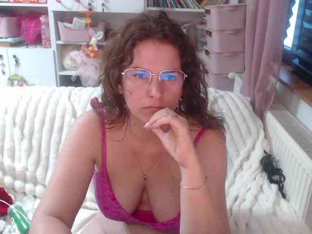 DomSubFemme webcam