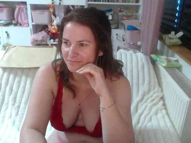 DomSubFemme webcam