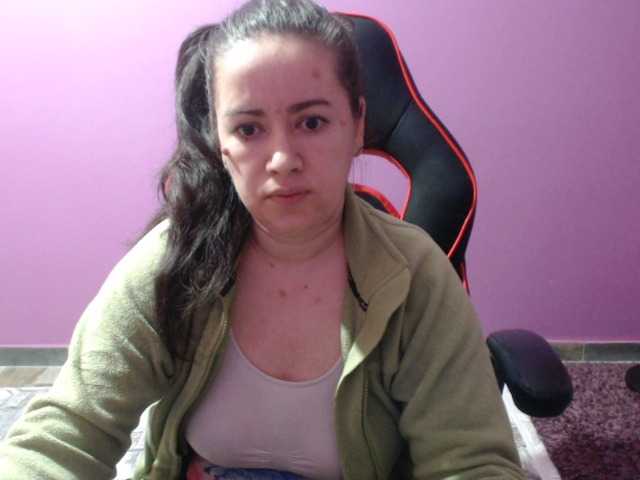 GldSquirt23 webcam
