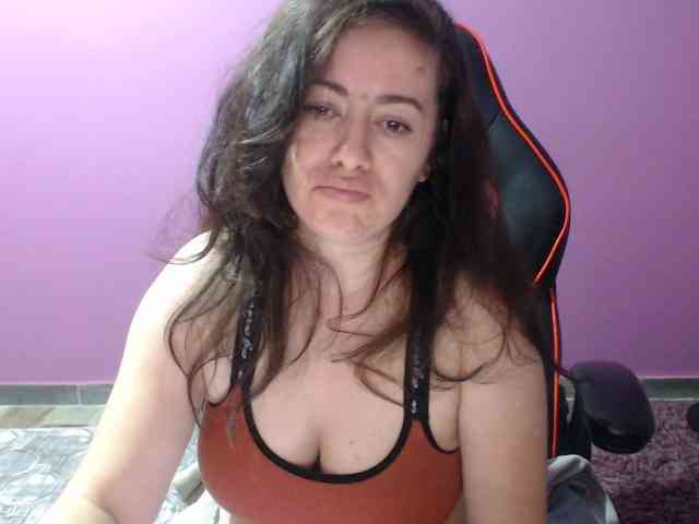 GldSquirt23 webcam