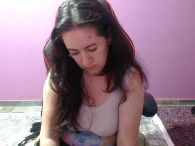 GldSquirt23 webcam