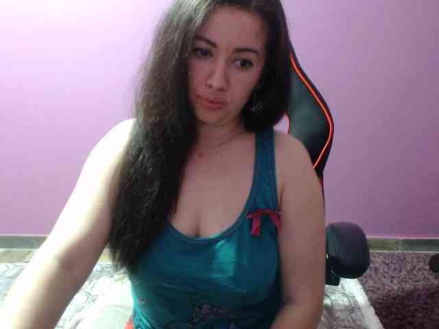 GldSquirt23 webcam