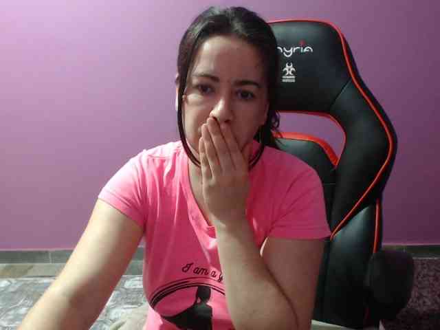 GldSquirt23 webcam