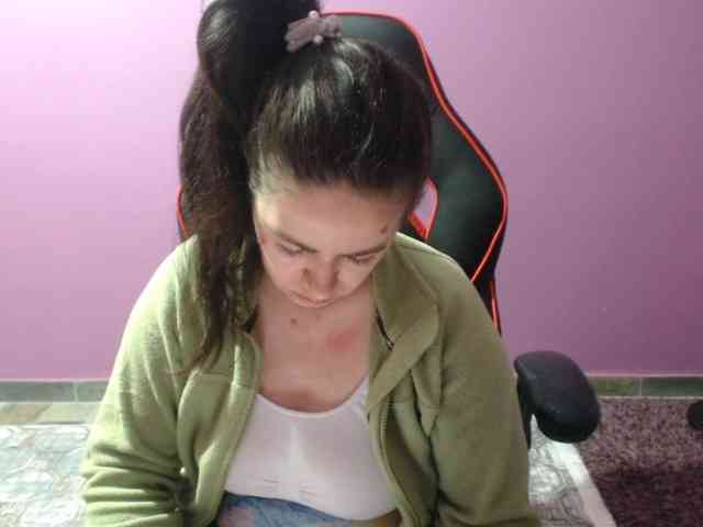 GldSquirt23 webcam
