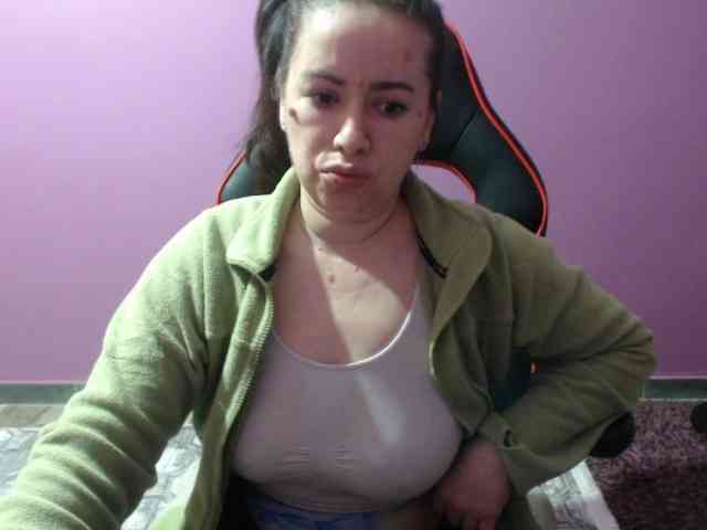 GldSquirt23 webcam