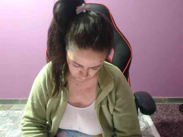GldSquirt23 webcam