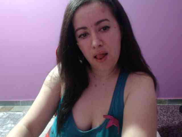 GldSquirt23 webcam
