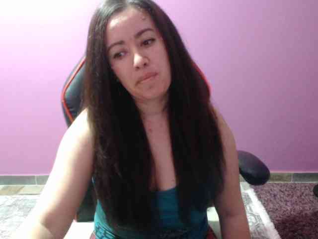 GldSquirt23 webcam