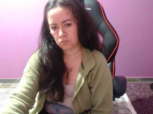 GldSquirt23 webcam