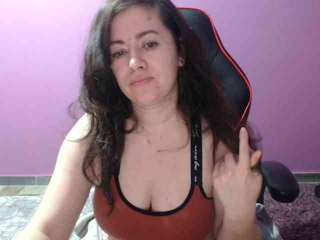 GldSquirt23 webcam