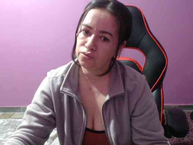 GldSquirt23 webcam