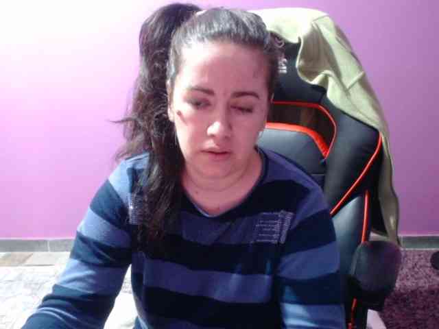 GldSquirt23 webcam