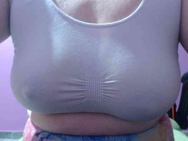 GldSquirt23 webcam