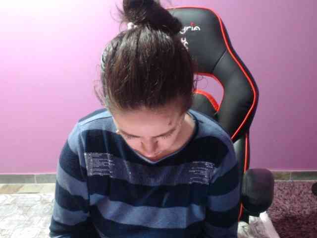 GldSquirt23 webcam
