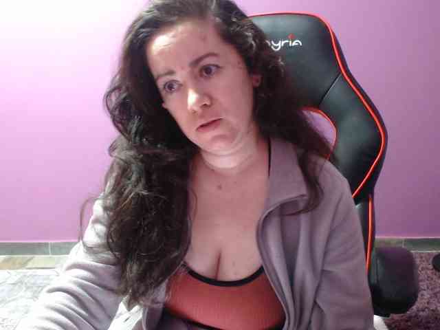 GldSquirt23 webcam