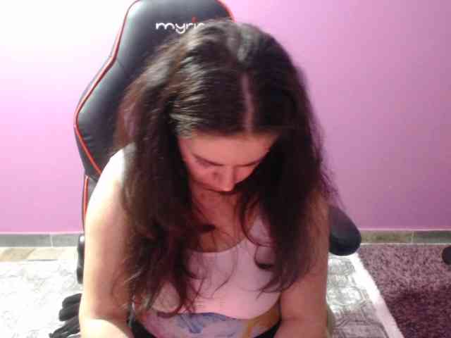 GldSquirt23 webcam