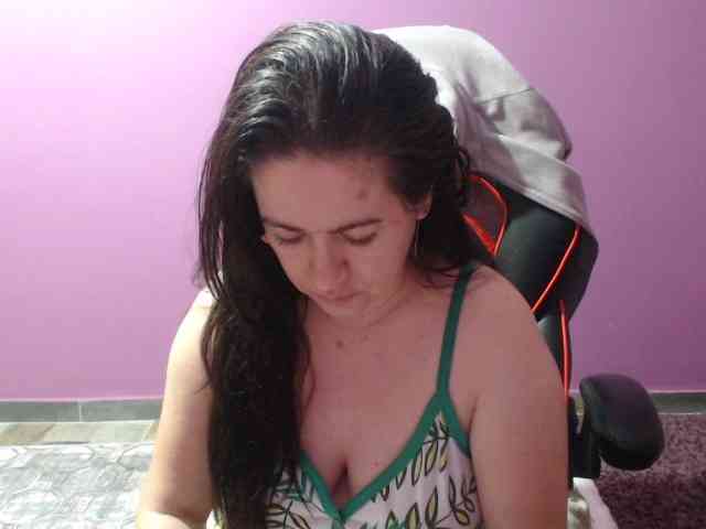 GldSquirt23 webcam