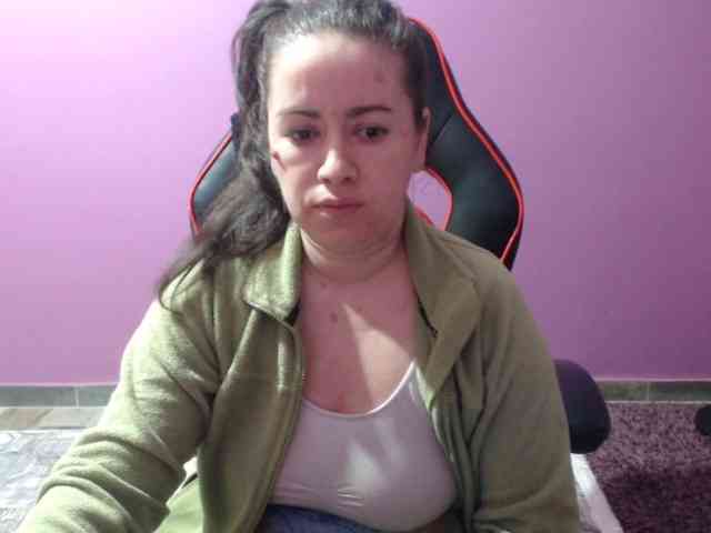 GldSquirt23 webcam