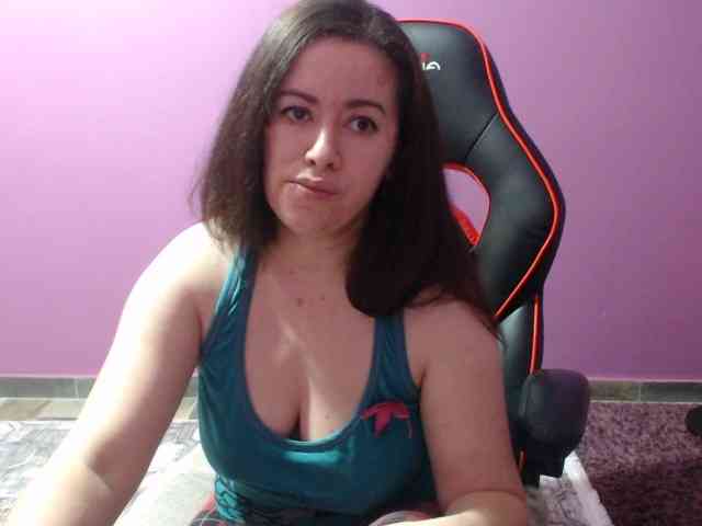 GldSquirt23 webcam