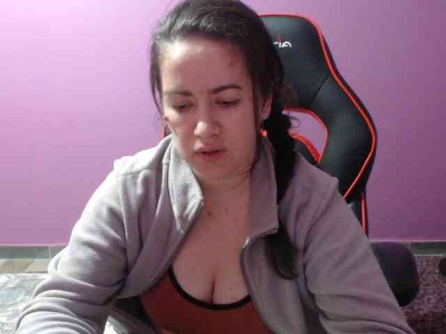 GldSquirt23 webcam