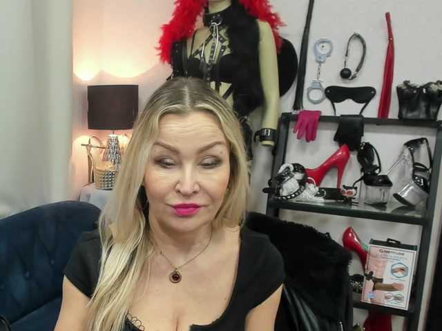 soft-crystal's BongaCams show and profile