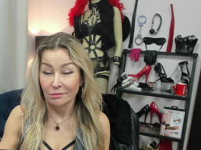 soft-crystal's BongaCams show and profile