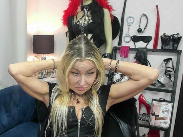 soft-crystal's BongaCams show and profile