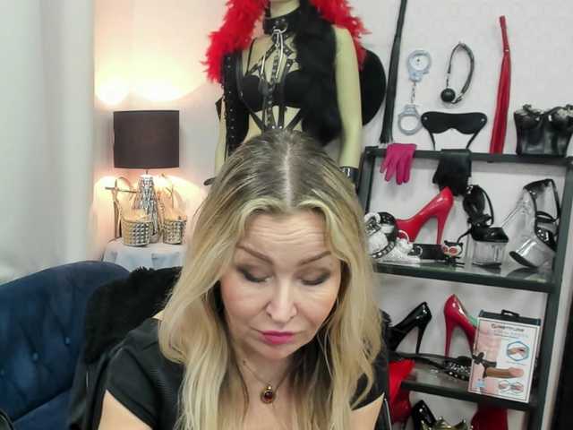 soft-crystal's BongaCams show and profile