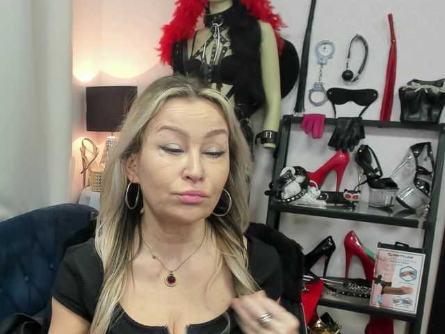 soft-crystal's BongaCams show and profile