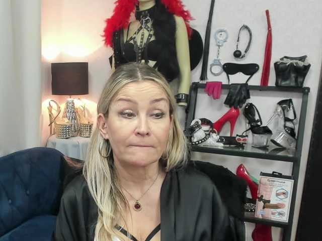 soft-crystal's BongaCams show and profile