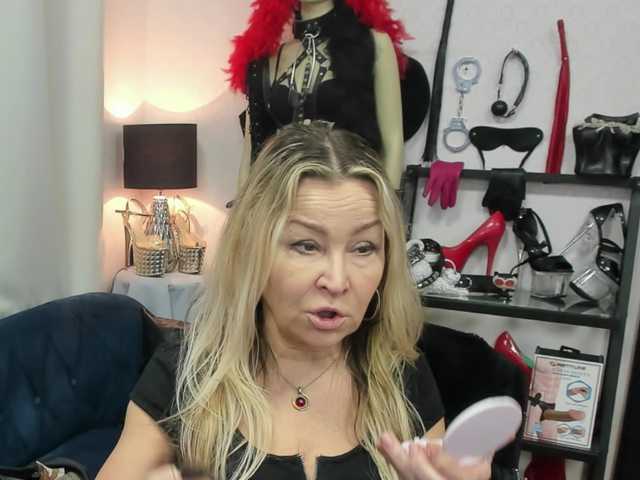 soft-crystal's BongaCams show and profile