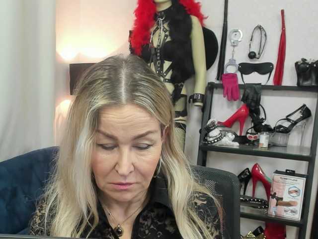 soft-crystal's BongaCams show and profile