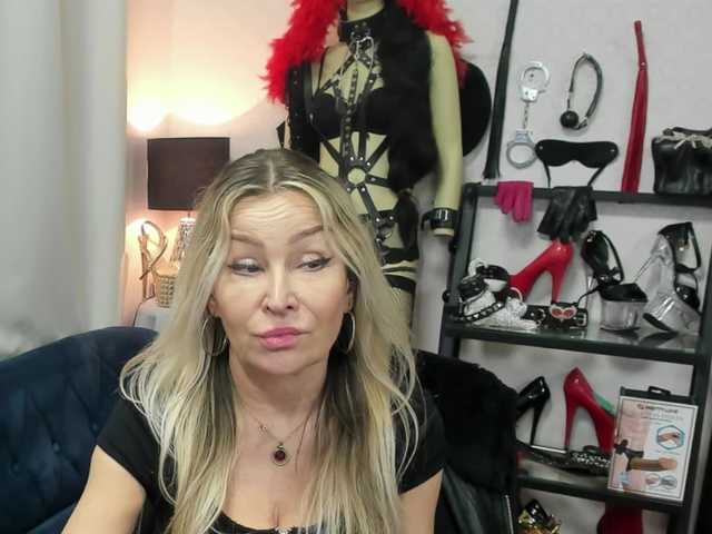 soft-crystal's BongaCams show and profile