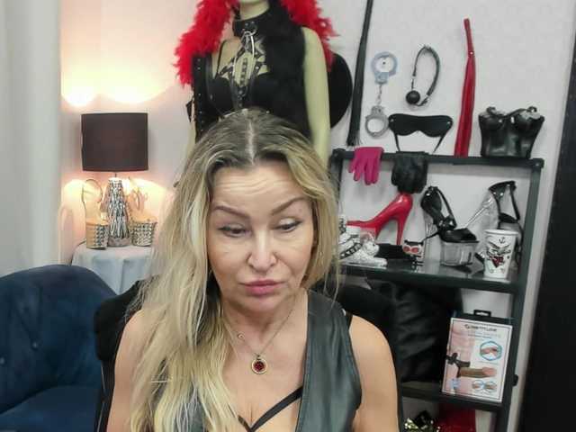 soft-crystal's BongaCams show and profile