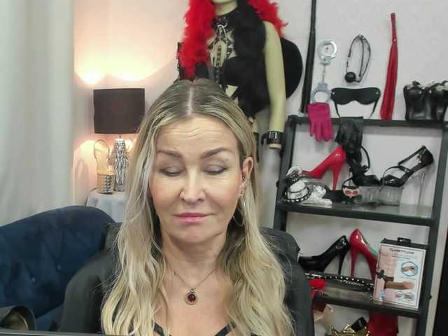 soft-crystal's BongaCams show and profile