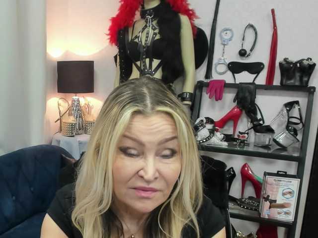 soft-crystal's BongaCams show and profile