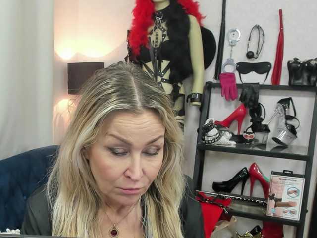 soft-crystal's BongaCams show and profile