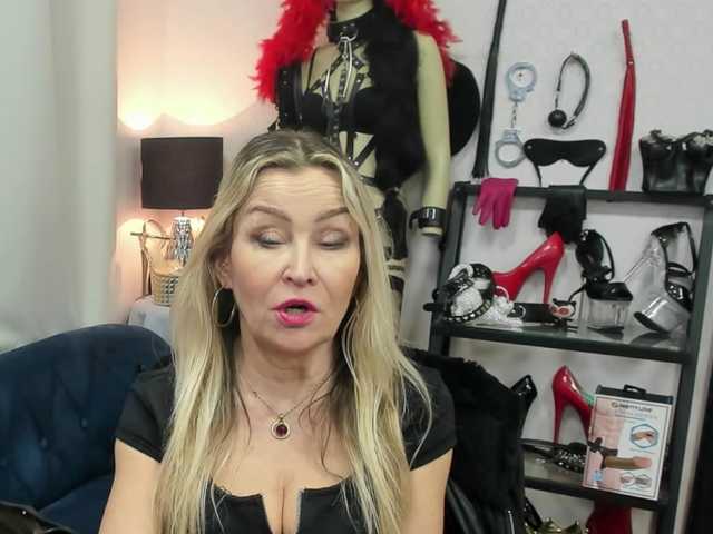 soft-crystal's BongaCams show and profile