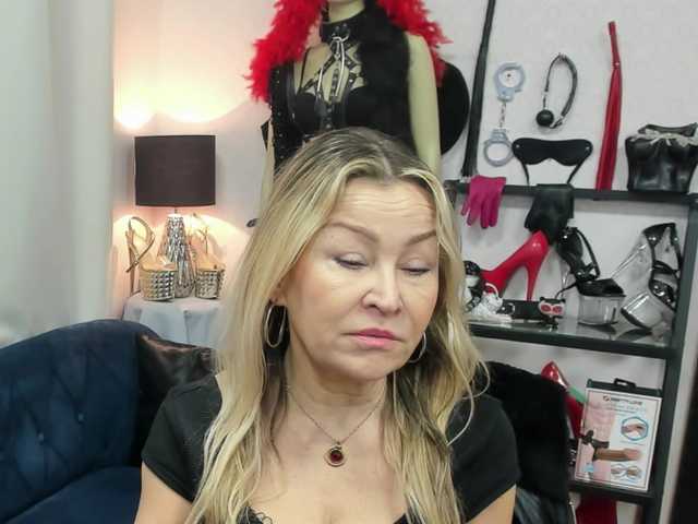 soft-crystal's BongaCams show and profile