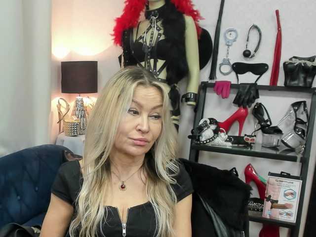 soft-crystal's BongaCams show and profile