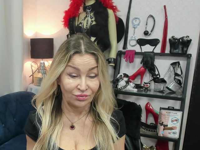 soft-crystal's BongaCams show and profile