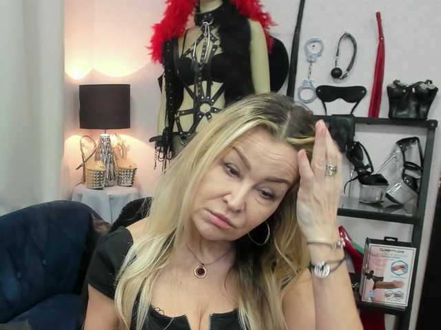 soft-crystal's BongaCams show and profile