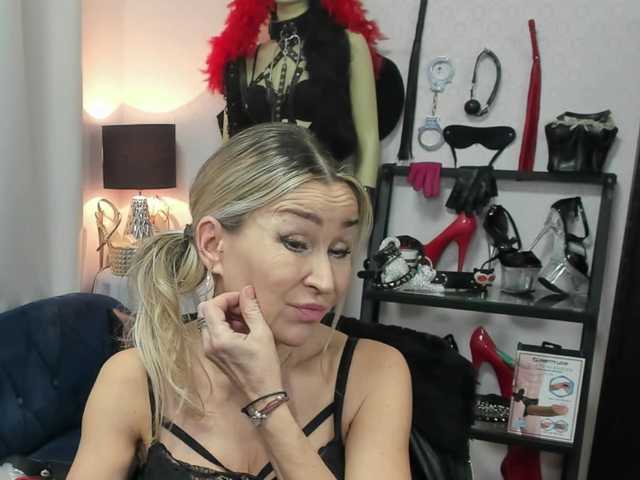 soft-crystal's BongaCams show and profile