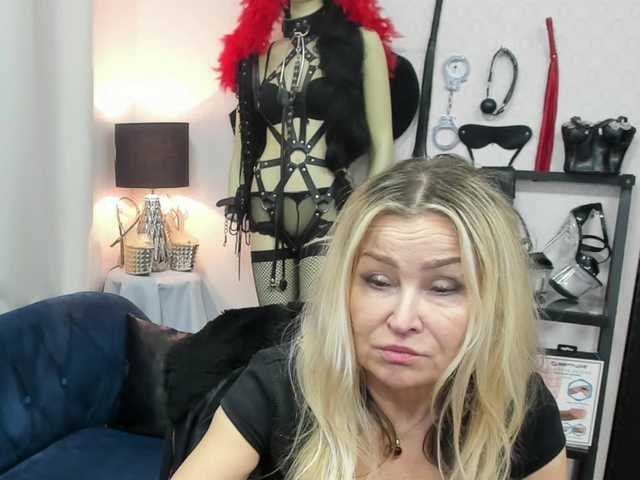 soft-crystal's BongaCams show and profile