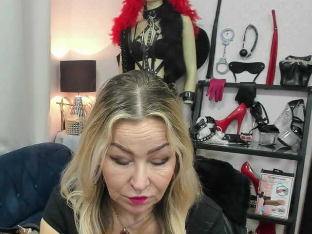 soft-crystal's BongaCams show and profile